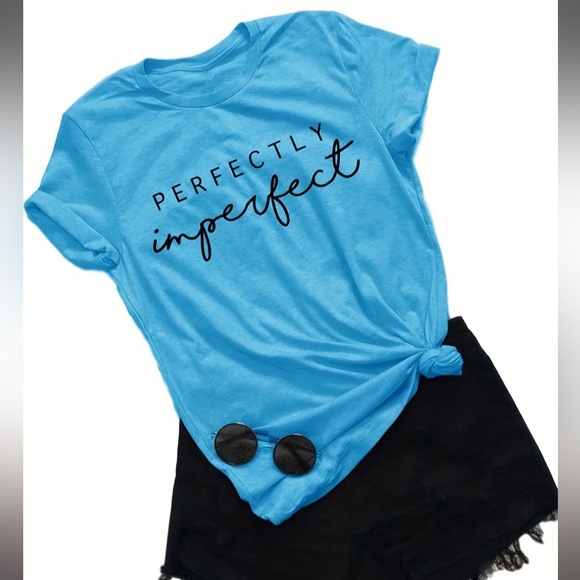 Tops - Perfectly imperfect tee large